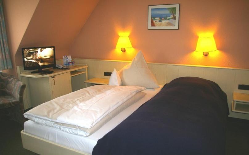 Zum Treuen Bartel Hotel Markgröningen Cameră foto